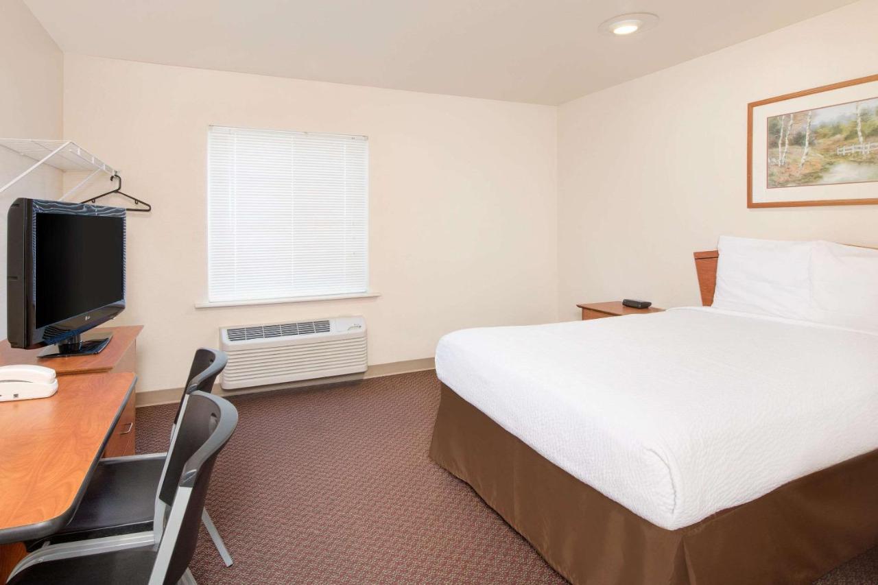 Woodspring Suites Columbus Fort Moore Екстер'єр фото